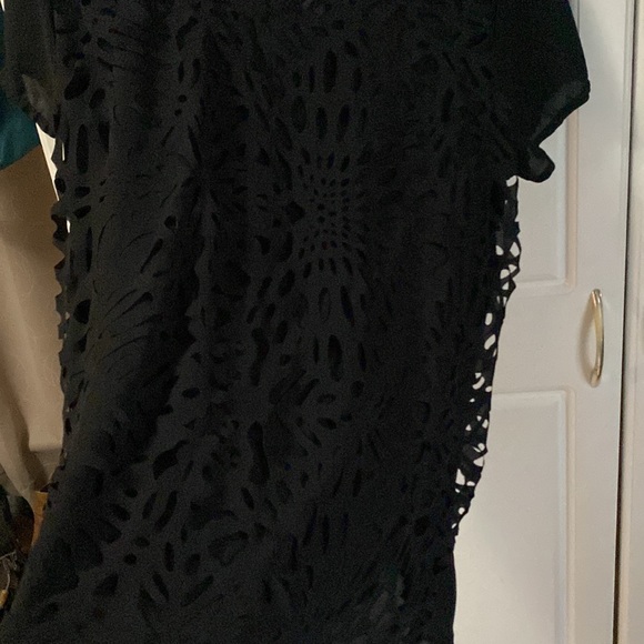 Beautiful blouse - Picture 5 of 8